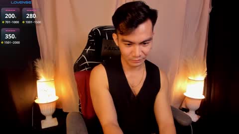 Snapshot of 000batman000 chatting on 10, 2, 2025 Bruce online show from 10, 2, 2025