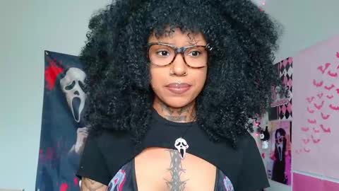 Snapshot of 00spookiebaddie00 chatting on 19, 4, 2026 Spookie Baddie online show from 19, 4, 2026