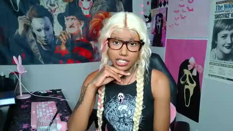 Snapshot of 00spookiebaddie00 chatting on 7, 5, 2026 Spookie Baddie online show from 7, 5, 2026