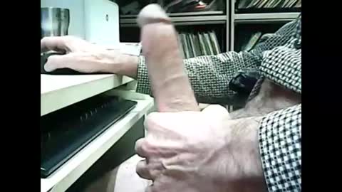 01quebecboy69 online show from 5, 2, 2025