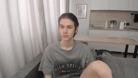 Snapshot of 0verlandd chatting on 22, 9, 2025 Adam online show from 22, 9, 2025