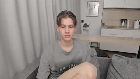 Snapshot of 0verlandd chatting on 10, 10, 2025 Adam online show from 10, 10, 2025