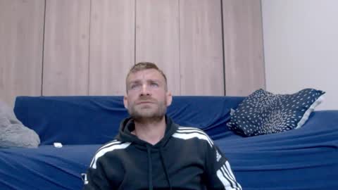 Snapshot of 10in_deluxe chatting on 18, 10, 2025 10in_deluxe online show from 18, 10, 2025