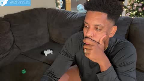 Snapshot of 10inch_gymjunky chatting on 27, 11, 2025 MrSteeleXXX - snapchat online show from 27, 11, 2025