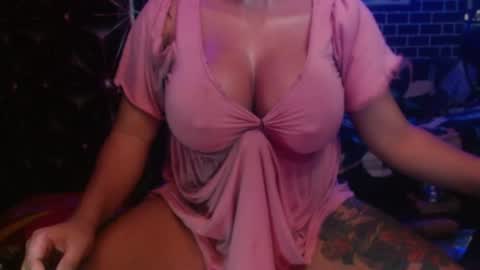 Snapshot of 11inchmonstercock4u chatting on 22, 6, 2026 i am trixie im Your Selfsucking Mistress online show from 22, 6, 2026