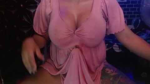 Snapshot of 11inchmonstercock4u chatting on 9, 7, 2026 i am trixie im Your Selfsucking Mistress online show from 9, 7, 2026