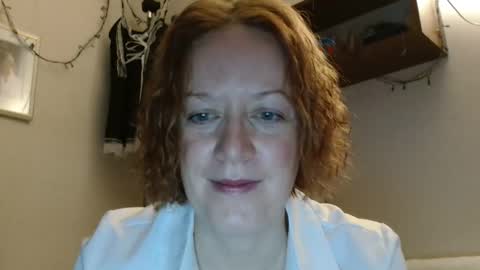 Snapshot of 12ennie chatting on 6, 11, 2025 12ennie online show from 6, 11, 2025