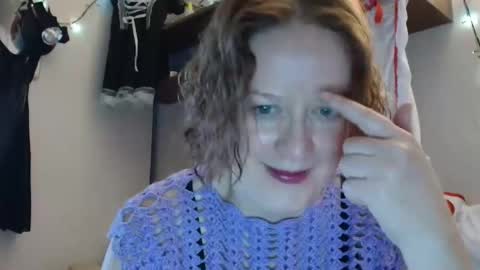 Snapshot of 12ennie chatting on 12, 11, 2025 12ennie online show from 12, 11, 2025