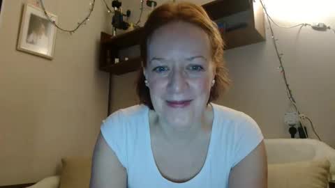 Snapshot of 12ennie chatting on 21, 11, 2025 12ennie online show from 21, 11, 2025