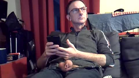 Snapshot of 18remy45 chatting on 19, 4, 2026 18remy45 online show from 19, 4, 2026