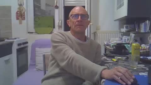 1973man online show from 26, 4, 2026