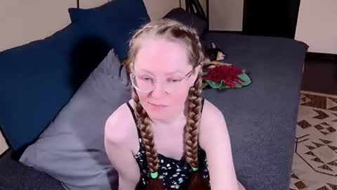 Snapshot of 1goldilocks chatting on 17, 6, 2026 online show from 17, 6, 2026