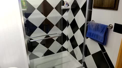 Snapshot of 1hotcrossdresser chatting on 5, 1, 2025 Brianna online show from 5, 1, 2025