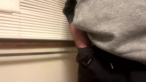 1hunglo412 online show from 19, 1, 2026