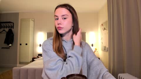 Lily 3 online show from 12, 12, 2024