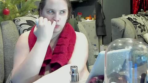 Snapshot of 1lindsey1 chatting on 31, 12, 2024 1LINDSEY1 online show from 31, 12, 2024