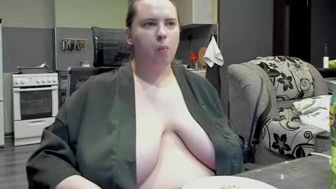 Snapshot of 1lindsey1 chatting on 4, 3, 2025 1LINDSEY1 online show from 4, 3, 2025