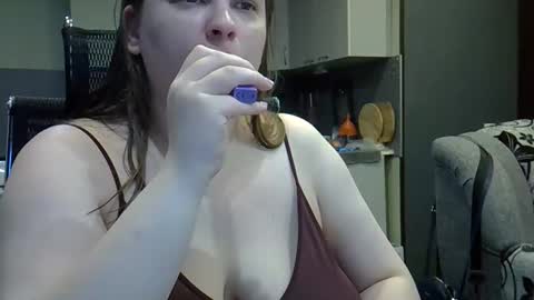 Snapshot of 1lindsey1 chatting on 10, 9, 2025 1LINDSEY1 online show from 10, 9, 2025