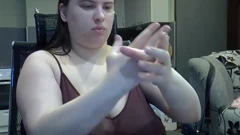Snapshot of 1lindsey1 chatting on 11, 9, 2025 1LINDSEY1 online show from 11, 9, 2025