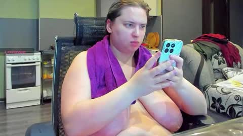 Snapshot of 1lindsey1 chatting on 5, 10, 2025 1LINDSEY1 online show from 5, 10, 2025