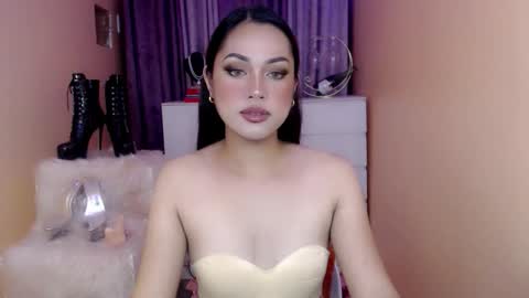 Snapshot of 1miracle_tranny chatting on 5, 11, 2025 1miracle_tranny online show from 5, 11, 2025