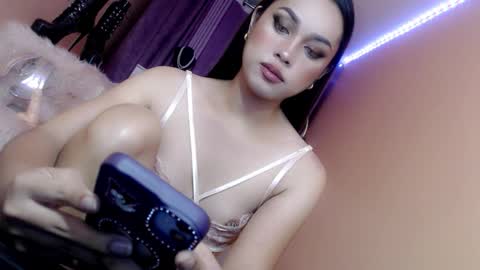 Snapshot of 1miracle_tranny chatting on 6, 11, 2025 1miracle_tranny online show from 6, 11, 2025