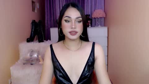 Snapshot of 1miracle_tranny chatting on 21, 11, 2025 1miracle_tranny online show from 21, 11, 2025