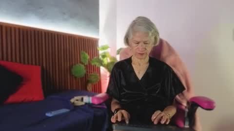 Miss Monserrate online show from 7, 2, 2026