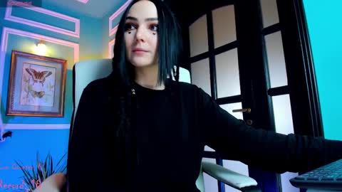 Moona  online show from 12, 2, 2025