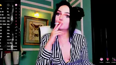 Moona  online show from 6, 3, 2025