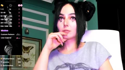 Moona  online show from 8, 3, 2025