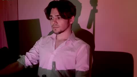 1roberttt online show from 19, 5, 2026