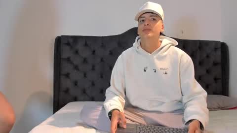 1Threestar online show from 26, 11, 2025