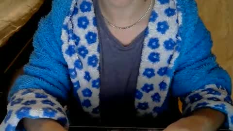 1your_hot_girls online show from 18, 2, 2025