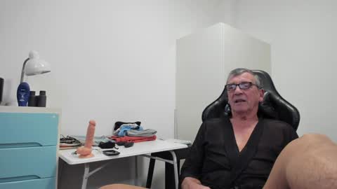 Snapshot of 200gentleman chatting on 9, 1, 2025 Henk online show from 9, 1, 2025