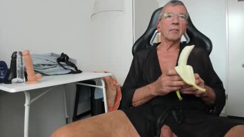 Snapshot of 200gentleman chatting on 23, 9, 2025 Henk online show from 23, 9, 2025