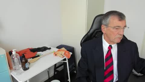 Snapshot of 200gentleman chatting on 30, 11, 2025 Henk online show from 30, 11, 2025