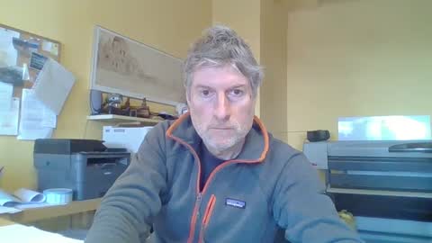 Snapshot of 22esserre chatting on 6, 3, 2025 22esserre online show from 6, 3, 2025