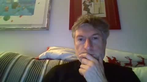 Snapshot of 22esserre chatting on 10, 3, 2025 22esserre online show from 10, 3, 2025