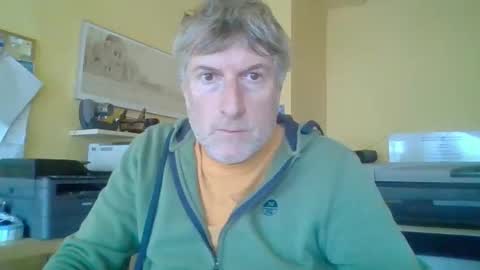 Snapshot of 22esserre chatting on 23, 9, 2025 22esserre online show from 23, 9, 2025