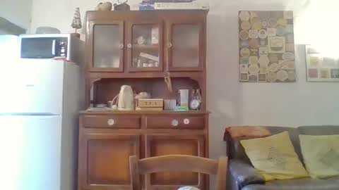 Snapshot of 22esserre chatting on 3, 10, 2025 22esserre online show from 3, 10, 2025