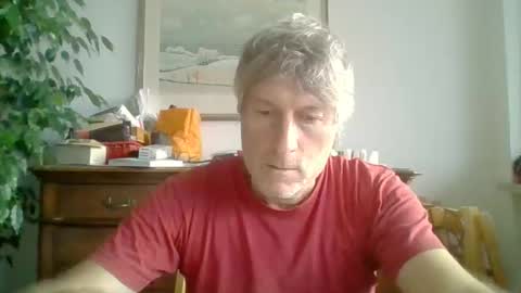 Snapshot of 22esserre chatting on 4, 10, 2025 22esserre online show from 4, 10, 2025