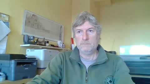 Snapshot of 22esserre chatting on 7, 10, 2025 22esserre online show from 7, 10, 2025