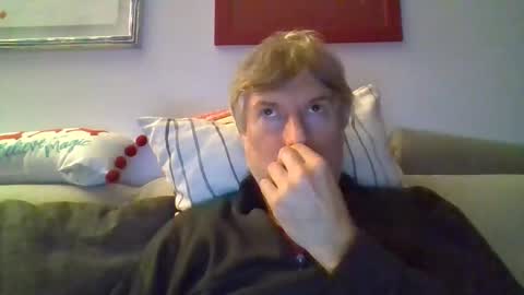 Snapshot of 22esserre chatting on 12, 10, 2025 22esserre online show from 12, 10, 2025