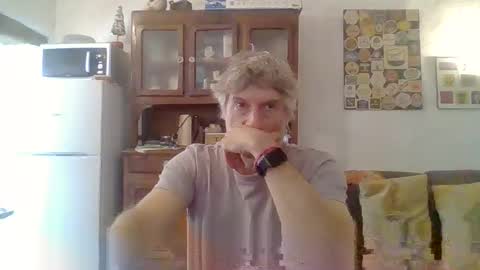 Snapshot of 22esserre chatting on 24, 10, 2025 22esserre online show from 24, 10, 2025