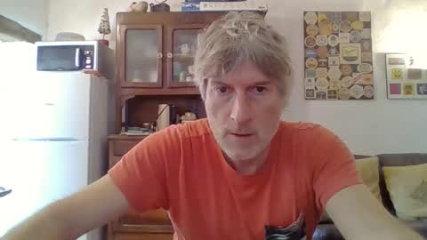 Snapshot of 22esserre chatting on 30, 10, 2025 22esserre online show from 30, 10, 2025