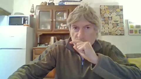 Snapshot of 22esserre chatting on 19, 11, 2025 22esserre online show from 19, 11, 2025