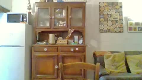 Snapshot of 22esserre chatting on 21, 11, 2025 22esserre online show from 21, 11, 2025