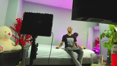 2_fire online show from 28, 11, 2025