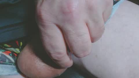 Snapshot of 2blsfll4u chatting on 3, 1, 2025 2blsfll4u online show from 3, 1, 2025